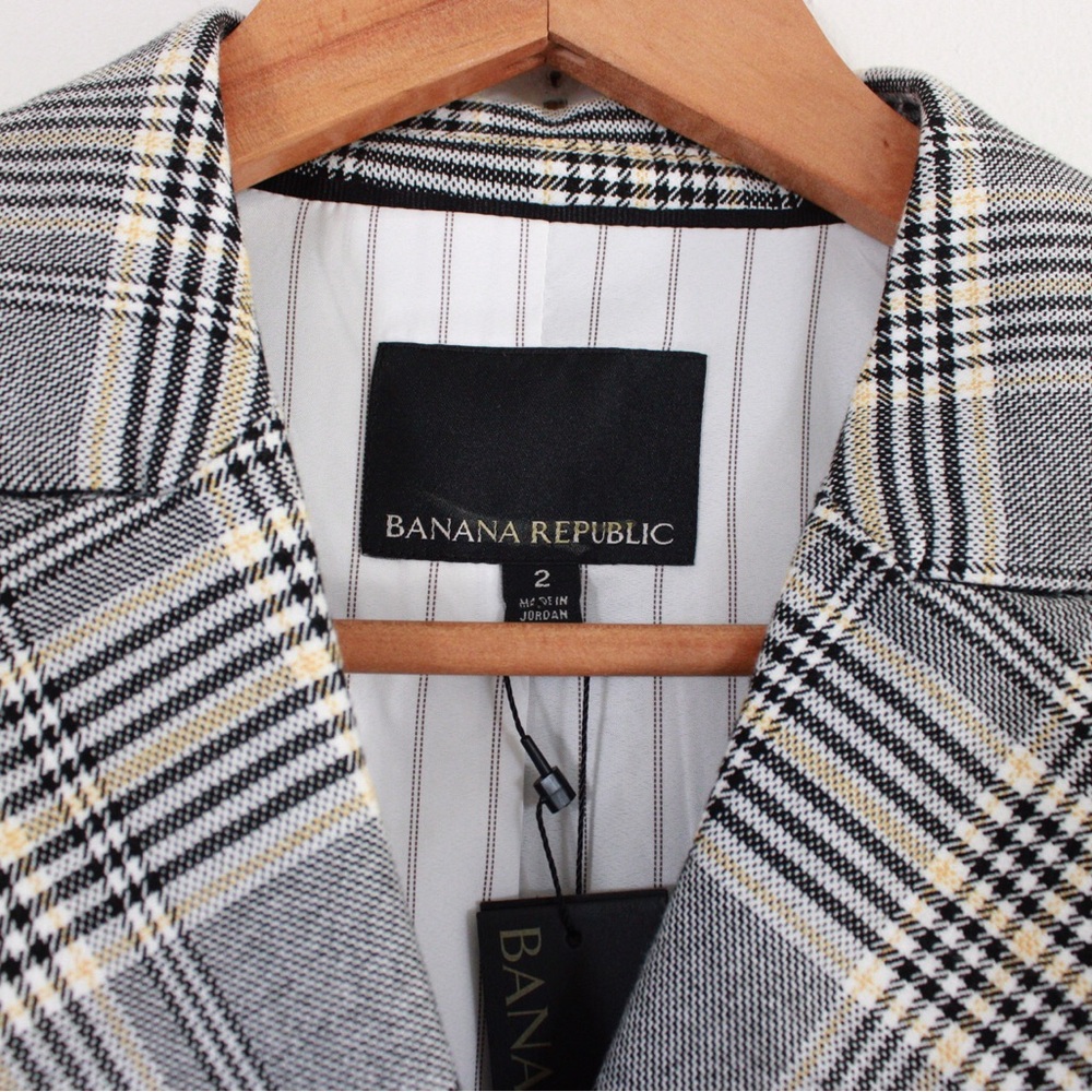 Banana Republic Double-Breasted Plaid Blazer - Picture 6 of 8